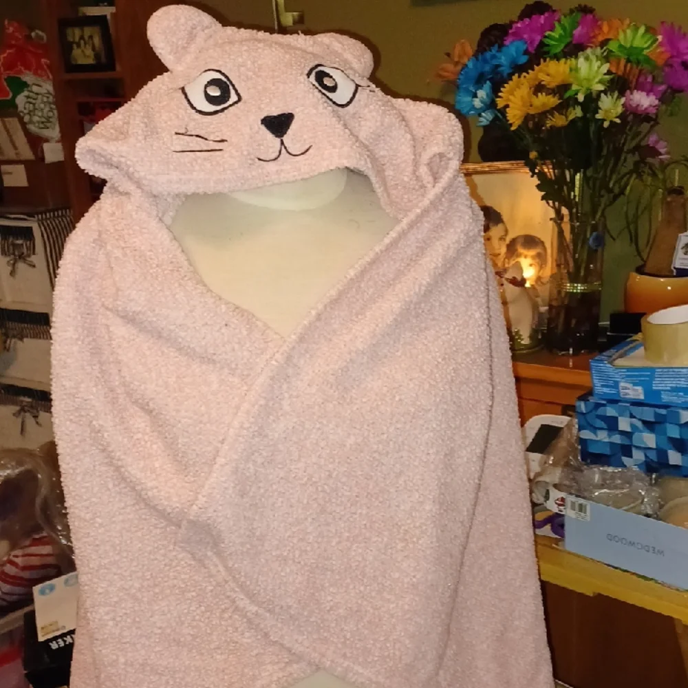 😀3/$12 Cute Pink Animal Hooded Towel teen /adult